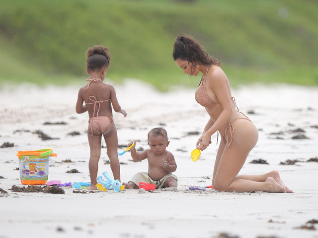 Kim Kardashian la mamá más sexy: estas fotos lo demuestran