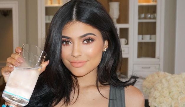 Así quedaron las »lolas» de Kylie Jenner (+Fotos)
