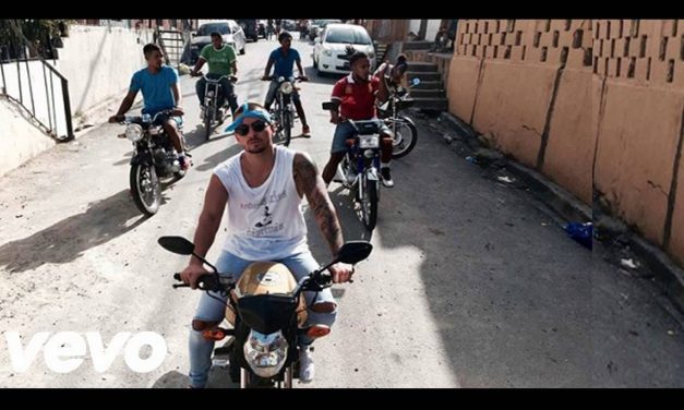Maluma estrena el video de su sencillo »Sin contrato» (+Video)