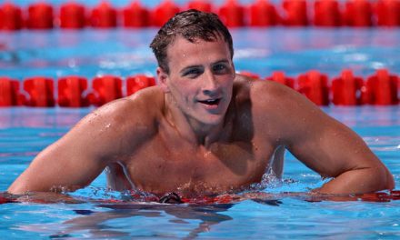 Suspenden 10 meses al nadador Ryan Lochte por su escándalo en #Rio2016