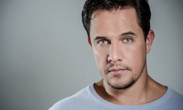 Carlos Camacho quiere dirigir
