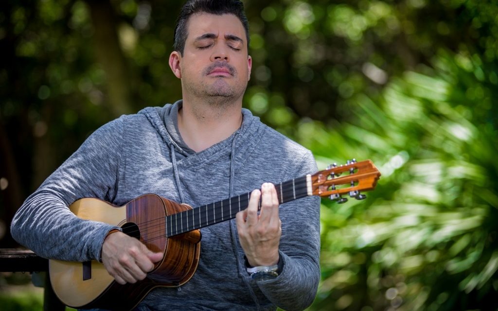 Rafael Pollo Brito (@pollobrito) rinde homenaje a la Virgen del Valle (+Audio)