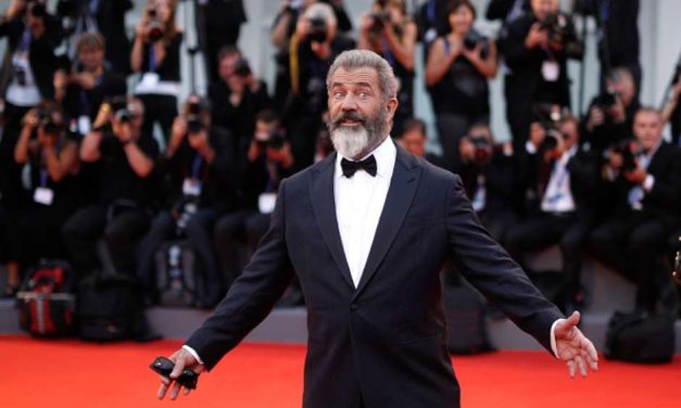 Mel Gibson dice que ‘Batman V Superman’ es »un pedazo de mierda»