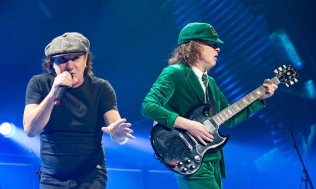 Brian Johnson podría volver a los escenarios