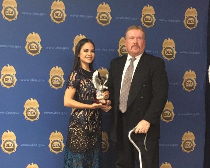 Natti Natasha es reconocida por la DEA en la ciudad de Nueva York en la celebración de la Herencia Hispana