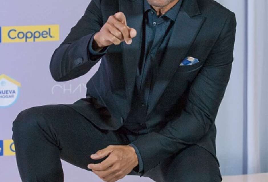 Chayanne pide darle una oportunidad a Donald Trump