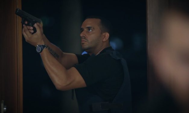 Cara o sello: Una batalla entre el chantaje y la justicia en un sistema policial completamente contaminado