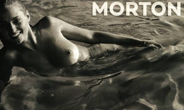 Genevieve Morton (@genevievemorton) completamente desnuda para su calendario 2017 (+Fotos)