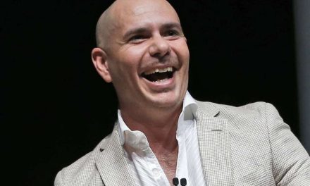 Pitbull y su escándalo por el video que costó USD 1 millón