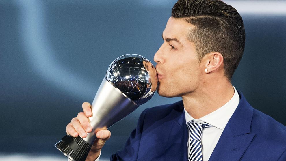 Cristiano Ronaldo, elegido mejor futbolista del 2016 en la gala ‘The Best’