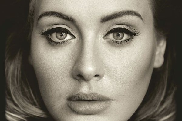 Adele repite con 25 como el disco más vendido en UK en 2016