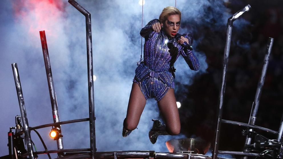 Así fue el espectacular show de Lady Gaga en el Super Bowl LI (+Fotos y Video)
