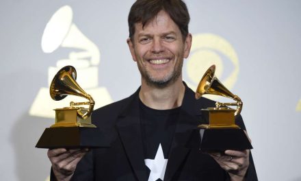 Músicos de »Blackstar» reciben 3 Grammy de Bowie