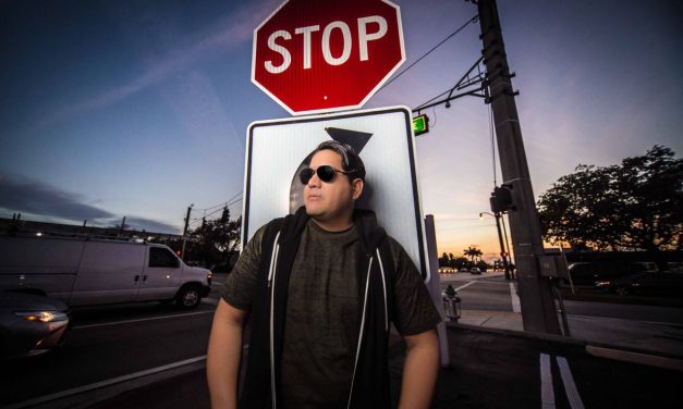 Vicentt aspira ganar el premio »Tocando al Fama» como cantante pop
