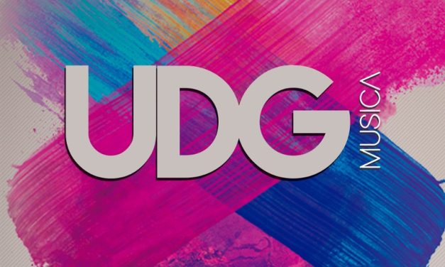 ​UDG le canta al amor en »Ay​!​ como quisiera»