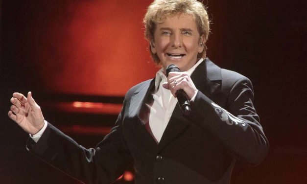 Barry Manilow mantuvo por años su homosexualidad en secreto por temor