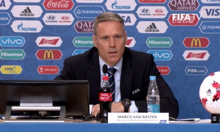 Van Basten anuncia que en la Copa Confederaciones habrá cuatro cambios