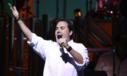 Goyo Reyna rinde homenaje a los padres en su día