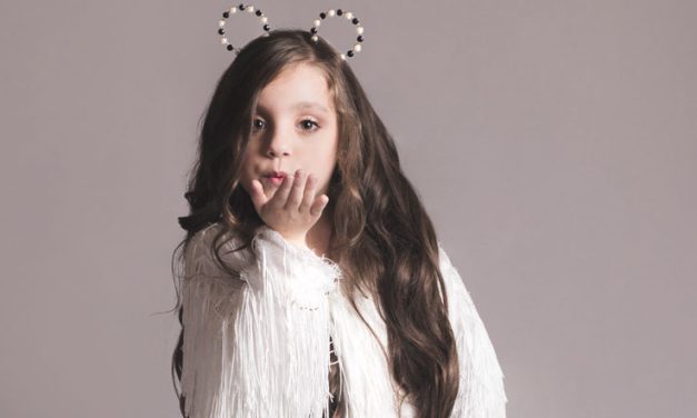 ANABELLA QUEEN DEBUTA OFICIALMETE EN LA RADIO NACIONAL CON »TU CHIQUILLA»