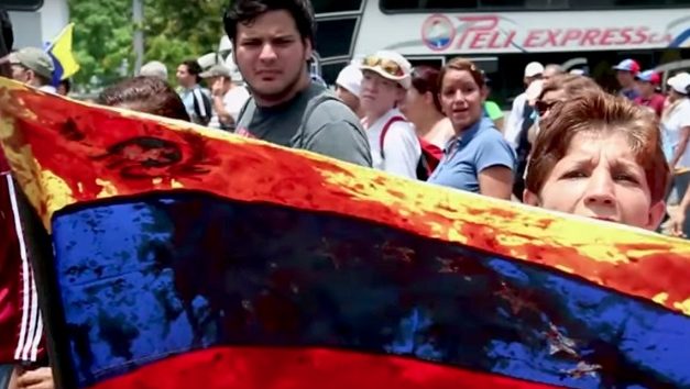 «Arrepiéntete»: El impactante video de Elior Cymbler dedicado a los jóvenes Libertadores