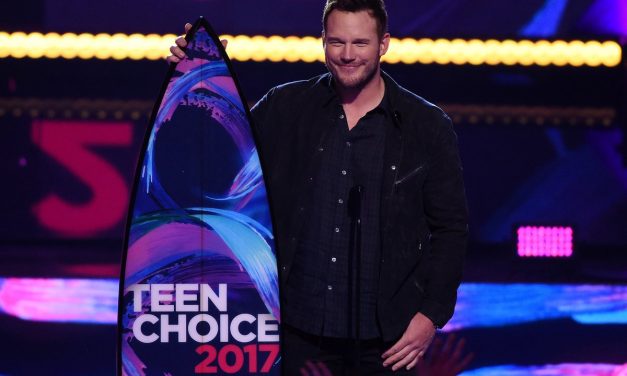 Premian a superhéroes en los Teen Choice Awards