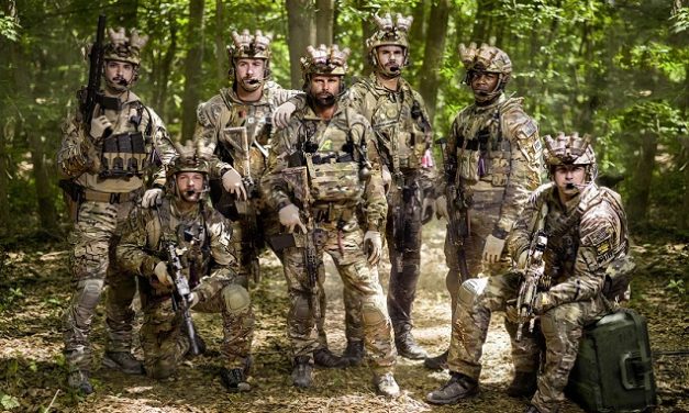 LLEGA A HISTORY LA ACLAMADA SERIE »SIX – ESCUADRON ANTITERRORISTA»