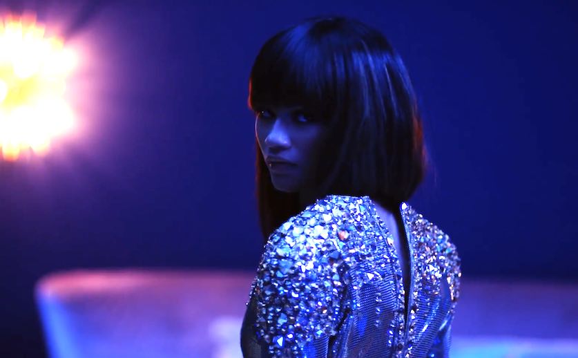 Bruno Mars estrena el video de »Versace On The Floor» (+Video)