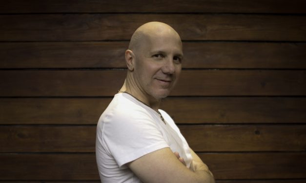FABIO ADAMI Estrena el video de »Llegó el amor»#1 en el  Pop General y Top Balada del Record Report