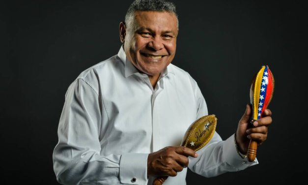 Rodrigo Mendoza, el »Señor sonero» regresa a los escenarios »renovado»