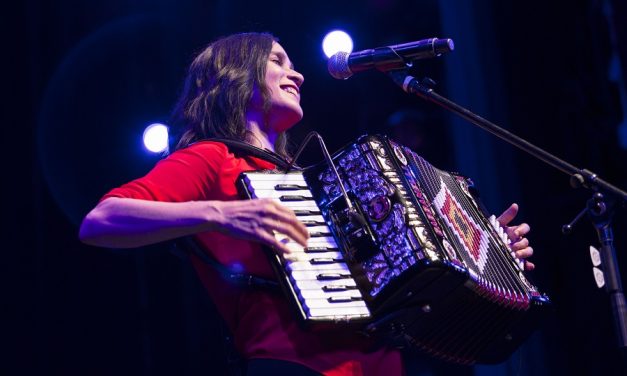 JULIETA VENEGAS – RECIBIÓ EL MASTER OF LATIN MUSIC AWARD DE BERKLEE COLLEGE OF MUSIC