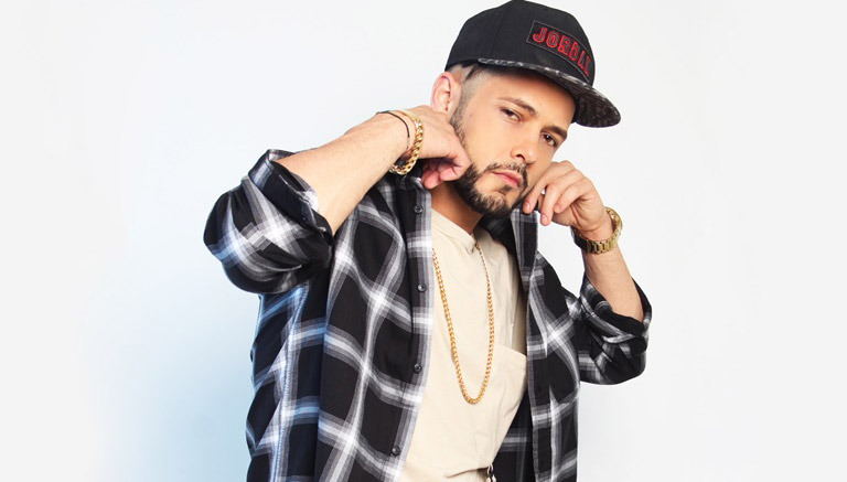Kent James ¡no para de trabajar!