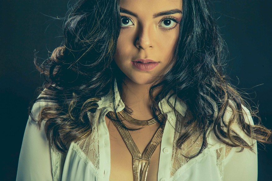 María Laura presenta »Nuestra Canción»