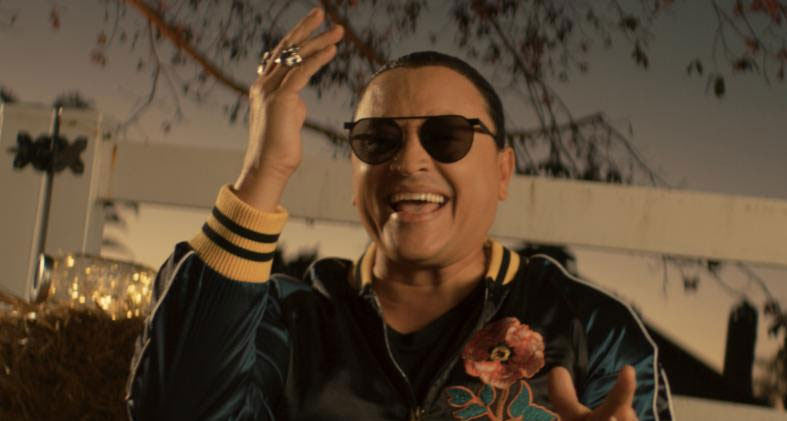 Elvis Crespo lanza su video para »La Ventana Marroncita», en homenaje a Diomedes Díaz