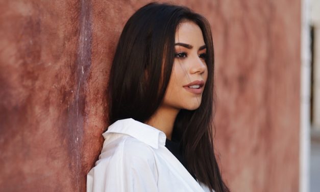 Sharon Hidaldo causa furor en las redes sociales