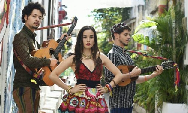 MONSIEUR PERINÉ PUBLICA »ENCANTO TROPICAL» SU TERCER ÁLBUM DE ESTUDIO