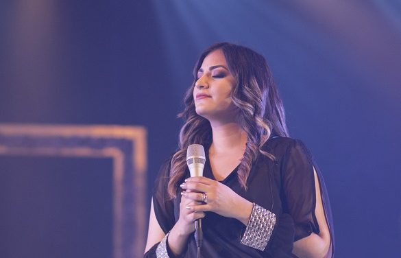 Andrea Fuenmayor dice »Aún hay más» en DVD