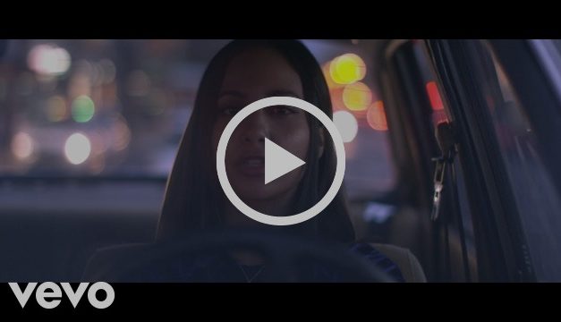 GABRIELA RICHARDSON presenta ‘Don´t Talk To Me’