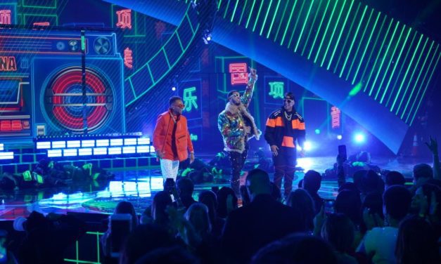 Anuel AA se alza como máximo ganador en la noche de los Latin American Music Awards