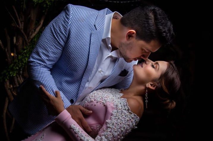 Gesaria: Ni embarazada, ni »gorda» – #MUERDEAQUI por @diegokapeky